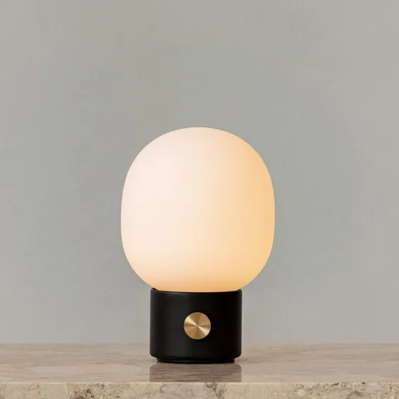 Audo Copenhagen Lampe à poser rechargeable JWDA, noire