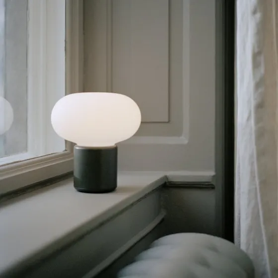 New Works Lampe de Table Portable Karl-Johan Forest Green IP65
