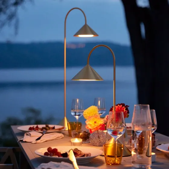 FRANDSEN Lampadaire LED rechargeable Grasp Laiton 72 cm