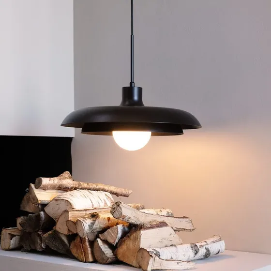 Dyberg Larsen Ava Suspension Noire - Design Scandinave