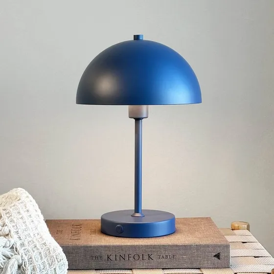 Dyberg Larsen Stockholm Lampe de table rechargeable, Bleu