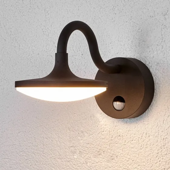 Applique d'extérieur LED Lucande Finny avec détecteur de mouvement