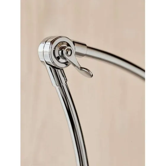 Fritz Hansen Kaiser Idell 6559-W Applique Murale Blanc et Chrome
