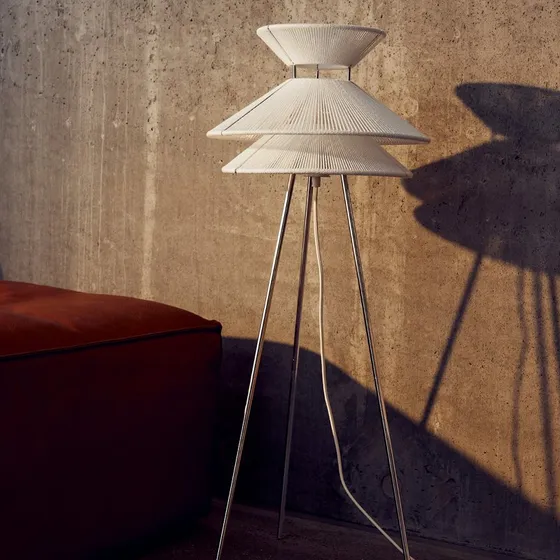 Lampe sur pied FRANDSEN Kiku - Métal et Lin Blanc