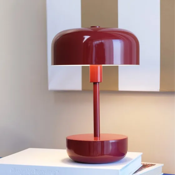 Dyberg Larsen Haipot Lampe de Table LED Rouge Foncé - Portable