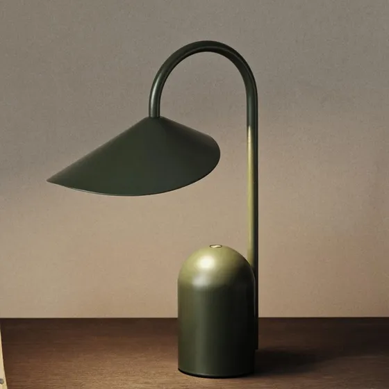 Ferm Living Lampe de Table Portable Arum Grass Green IP44