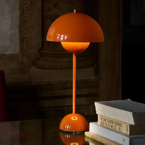 &Tradition Lampe à Poser Flowerpot VP3 Orange Vif