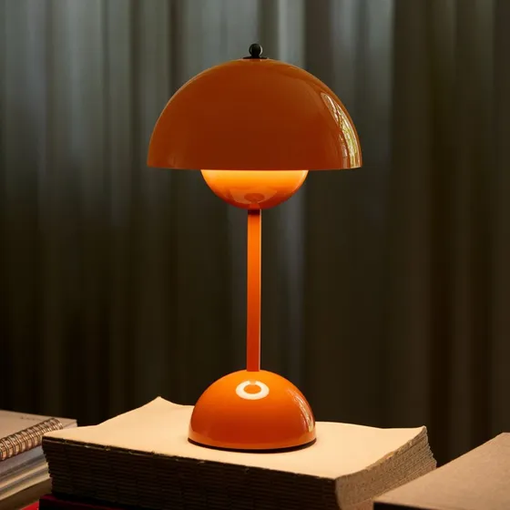 &Tradition Lampe Portable Flowerpot VP9 Orange Vif