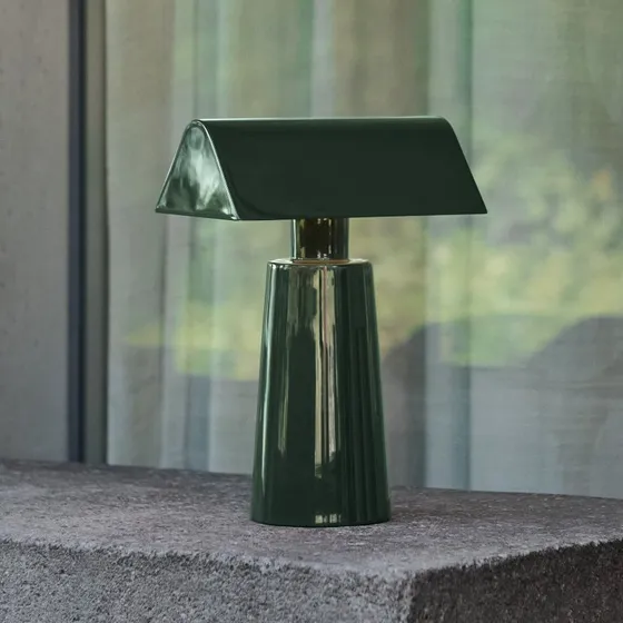 &Tradition Lampe à poser rechargeable Caret MF1, Vert Forêt