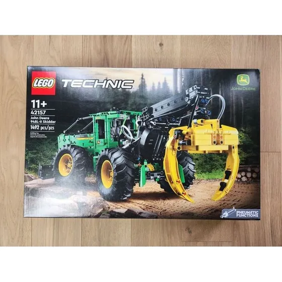 LEGO Technic John Deere 948L-II Skidder 42157