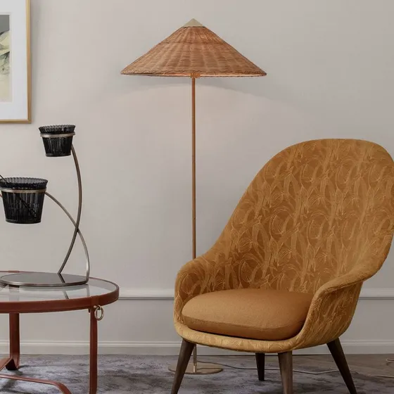 GUBI Lampadaire 9602 en Laiton et Osier de Saule