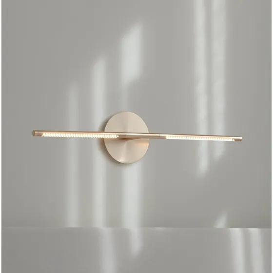UMAGE Applique murale Omni - Laiton brossé, design LED dimmable