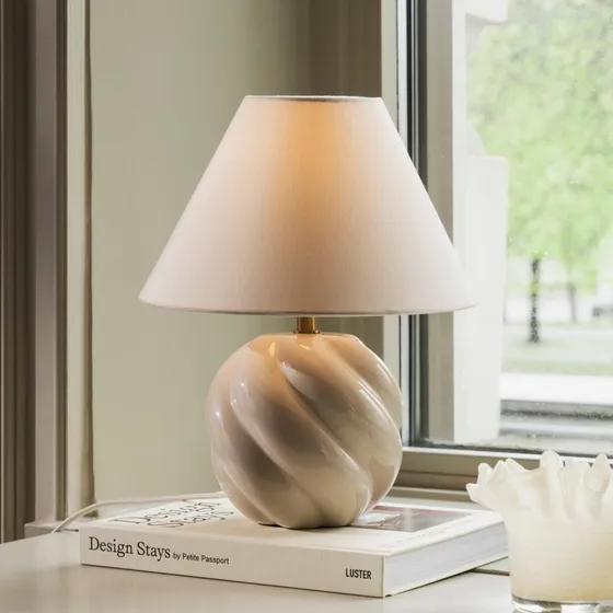 Globen Lighting Lampe de table DAHLIA, beige, 31 cm