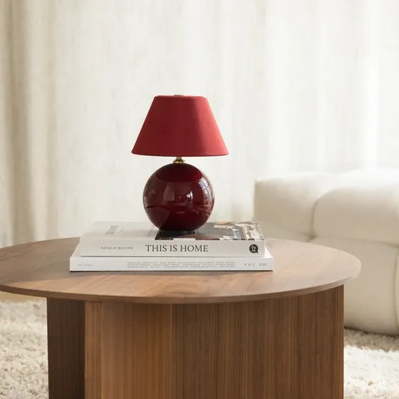 Globen Lighting Iris 16 Lampe à Poser LED Rechargeable Rouge