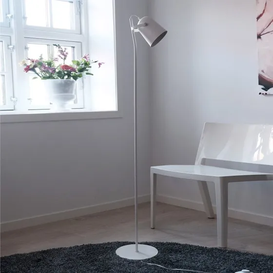 Dyberg Larsen Lampadaire Oslo Blanc - Design Scandinave