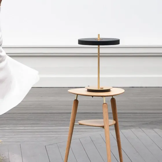 UMAGE Lampe de table LED Asteria Noir et Laiton