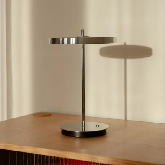 UMAGE Lampe à poser LED rechargeable Asteria Move, Acier poli, 31 cm