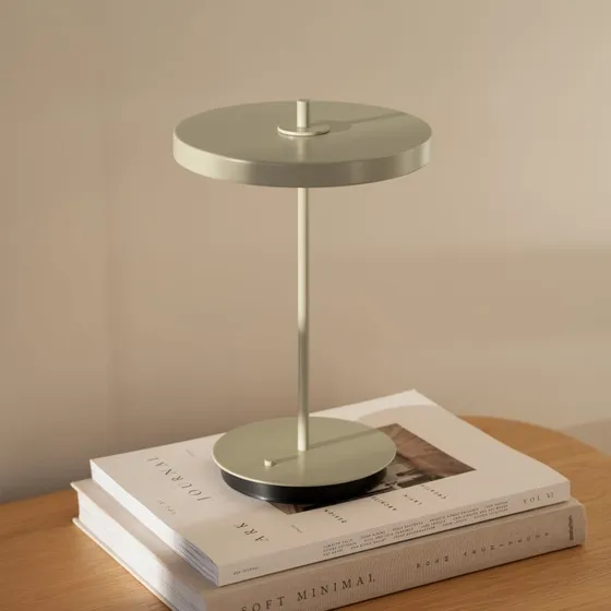 Lampe à poser LED rechargeable UMAGE Asteria Move Brun Argile