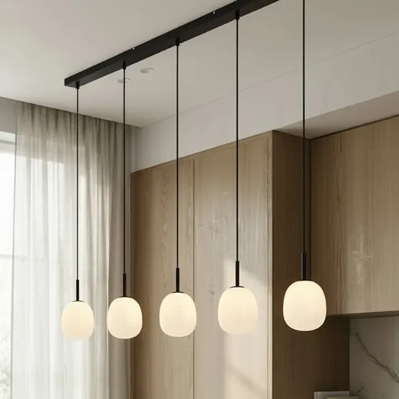 Lindby Etiena Suspension en Verre Opale et Noir