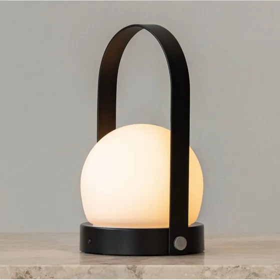 Audo Copenhagen Lampe de table LED Carrie Noire
