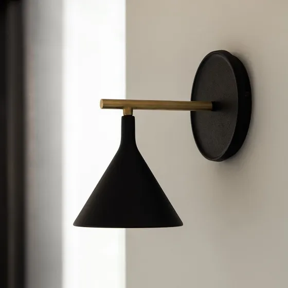 Audo Copenhagen Applique murale Cast Sconce IP44 noire