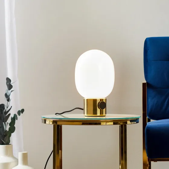 Audo Copenhagen Lampe de table JWDA, Laiton, 29 cm, Variable