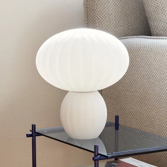 Kumu Lampe de Table en Verre Opal - Design à Rainures Verticales