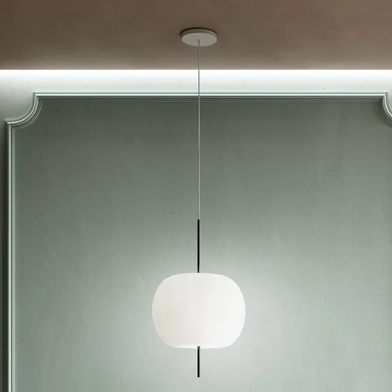 KDLN Suspension Kushi - Verre Opale et Métal Noir - Ø 33 cm