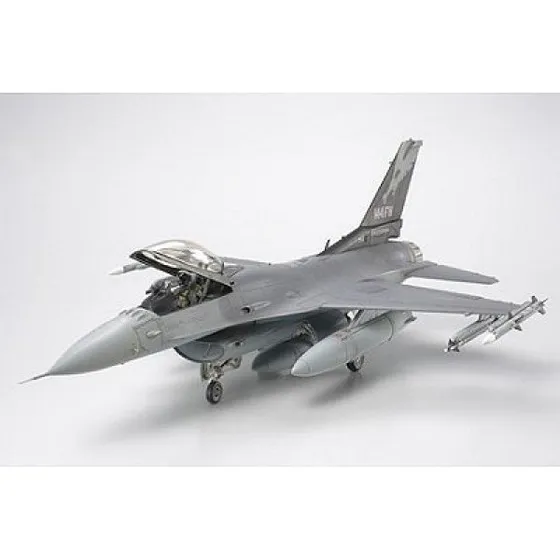 Tamiya F-16C Block 25/32 1:48