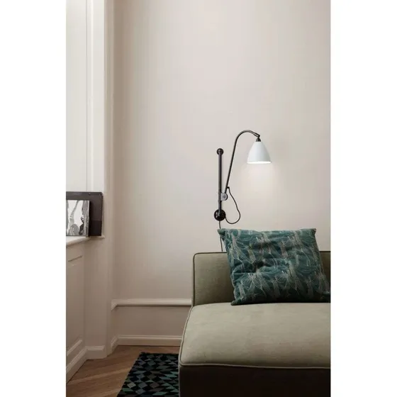GUBI Bestlite BL5 Applique Murale Blanc Mat et Laiton