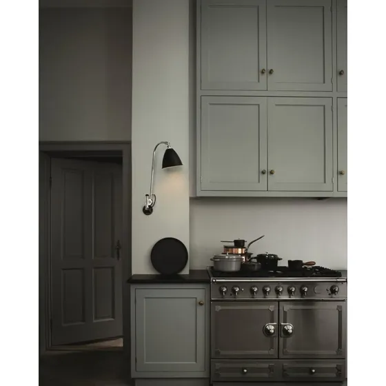 GUBI Applique Murale Bestlite BL6 Noir et Laiton