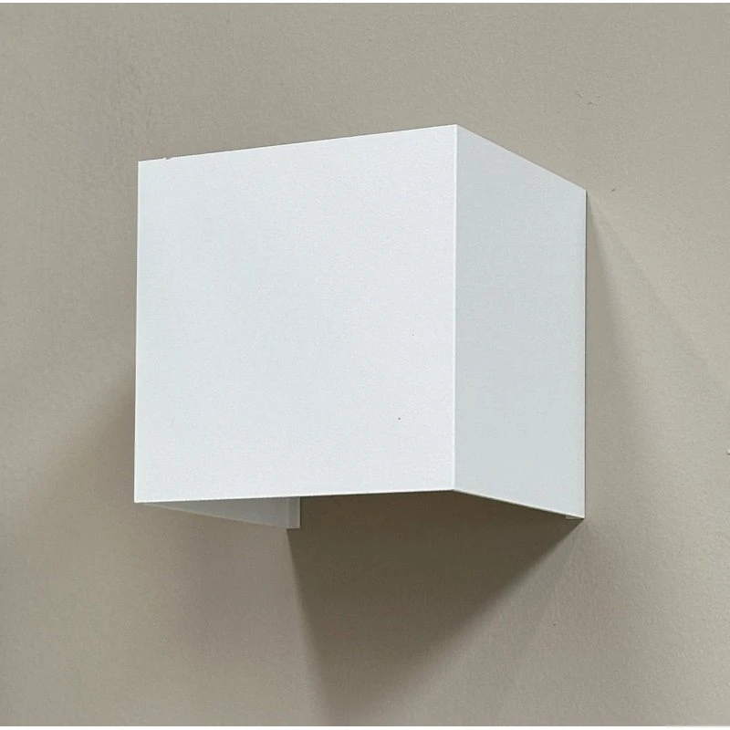 Dyberg Larsen Venus Applique Murale LED Blanche 10x10