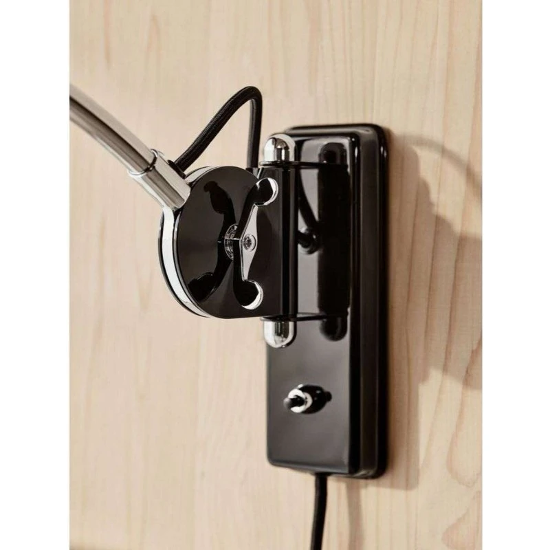 Fritz Hansen Kaiser Idell 6559-W Applique murale Noir et Chrome