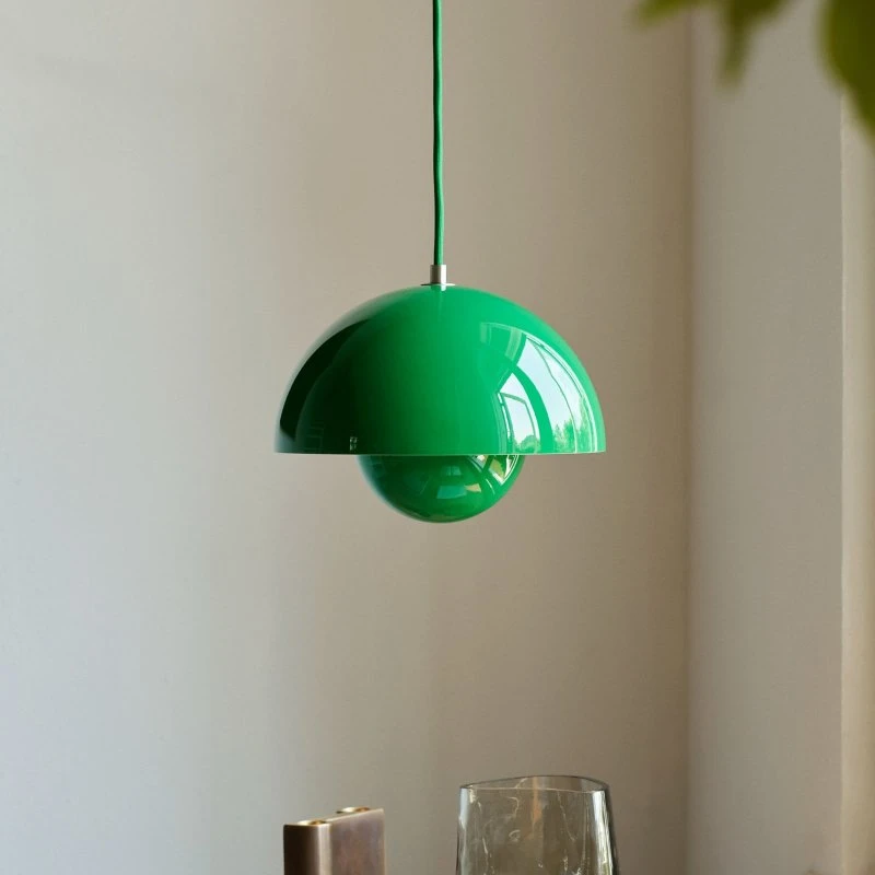 &Tradition Suspension Flowerpot VP1 Signal Green