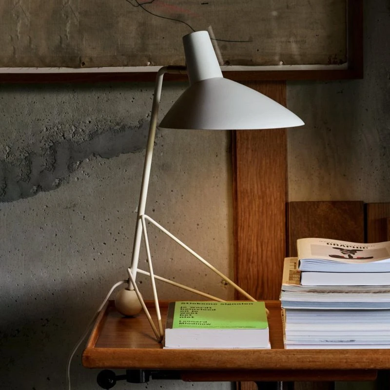 &Tradition Lampe à poser Tripod HM9 blanc mat