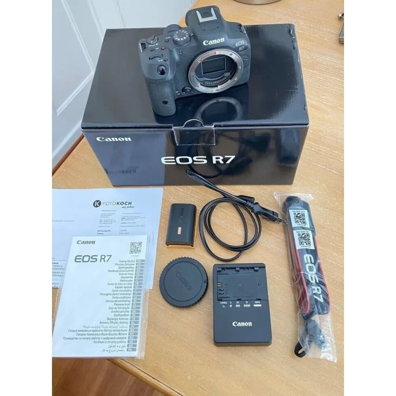 Canon EOS R7 + RF-S 18-150mm F3.5-6.3 IS STM
