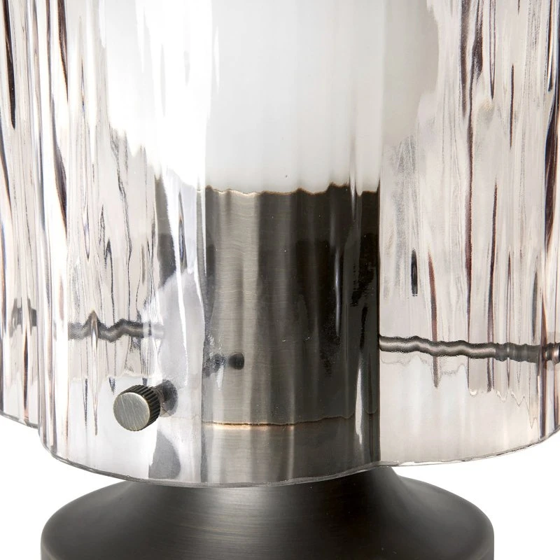 Gubi Lampe à poser Seine - Verre fumé et Laiton antique