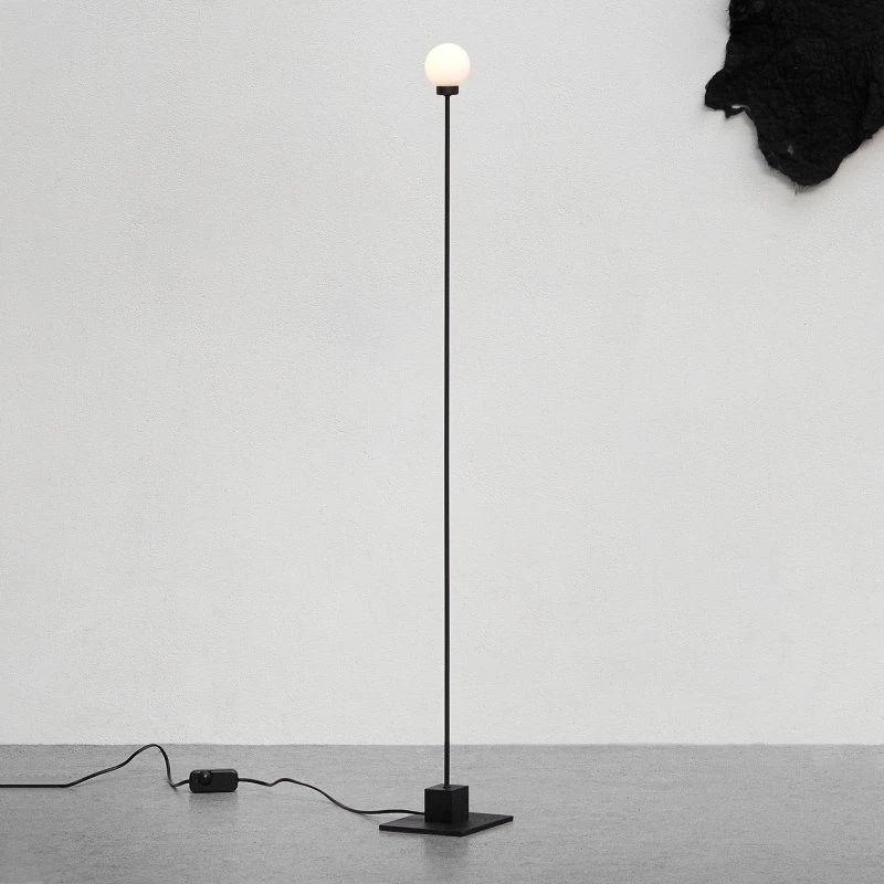 Lampe sur pied Northern Snowball D8 Noir