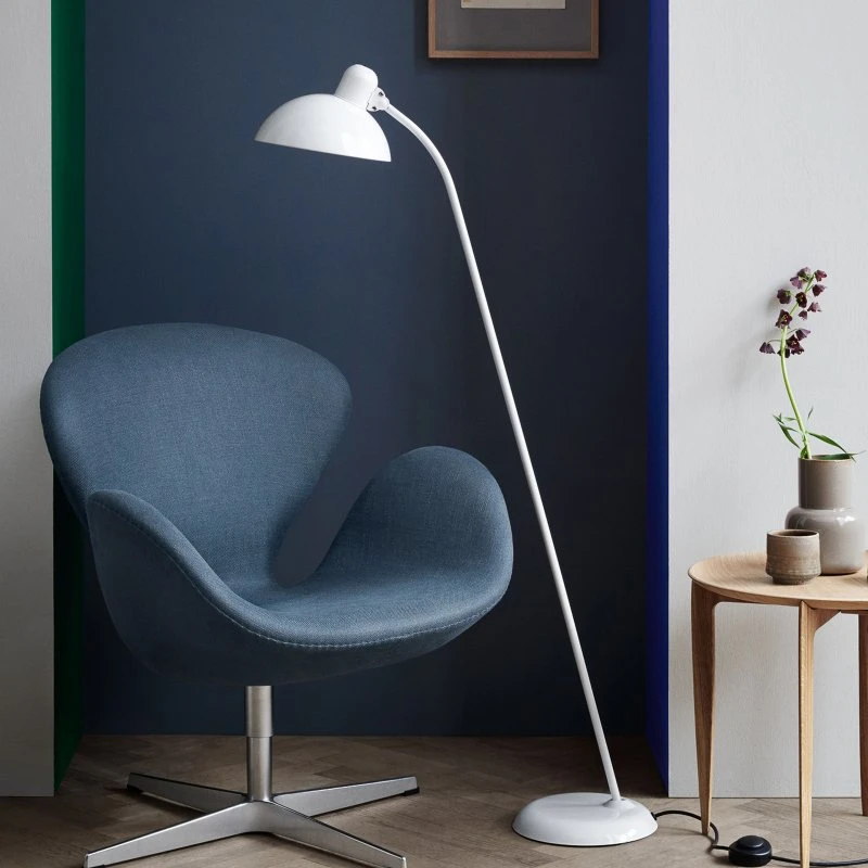 Fritz Hansen Kaiser Idell 6556-F Lampadaire Blanc Brillant