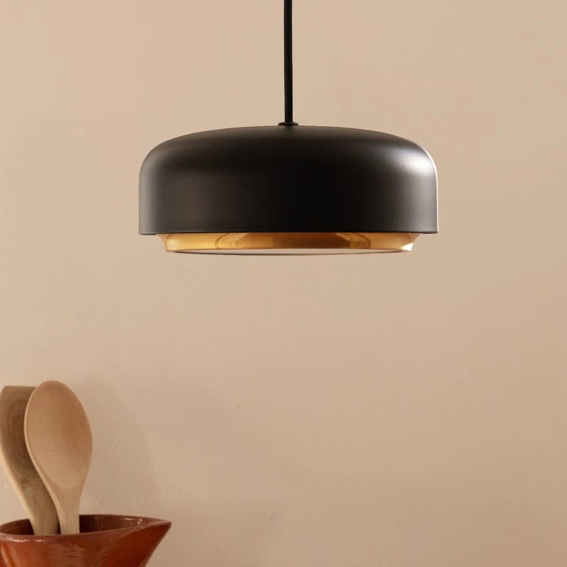 UMAGE Hazel Mini Suspension LED Noire et Laiton Ø 22 cm