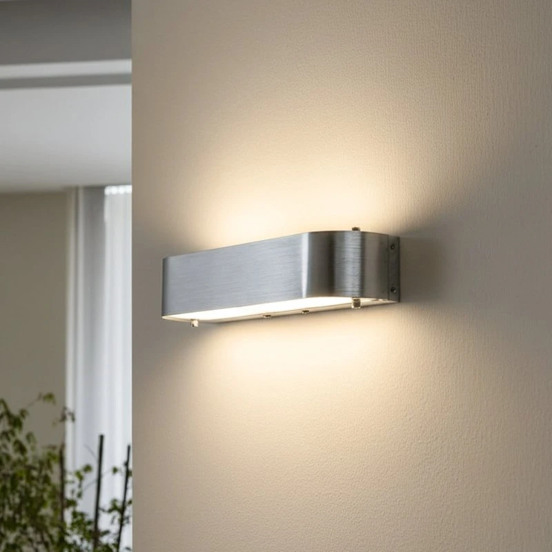 Lindby Applique murale Nika en aluminium, douille E14