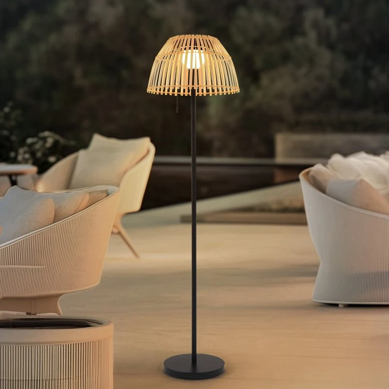 Lucande Lampe sur pied LED Eligio en bambou, Solaire et RVB
