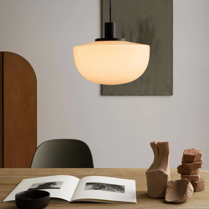 Audo Copenhagen Suspension Bank en verre opale