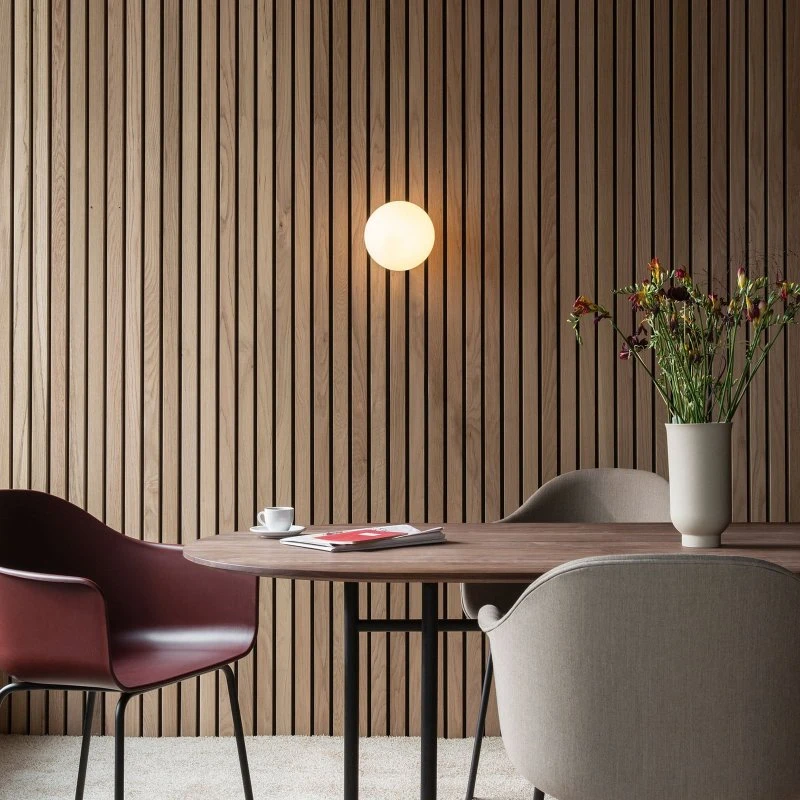 Audo Copenhagen Plafonnier LED TR Bulb Laiton et Verre Opale