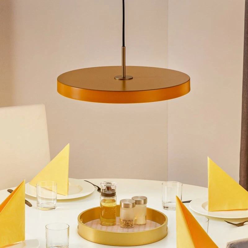 UMAGE Asteria Medium - Suspension LED Jaune et Laiton Ø 43 cm
