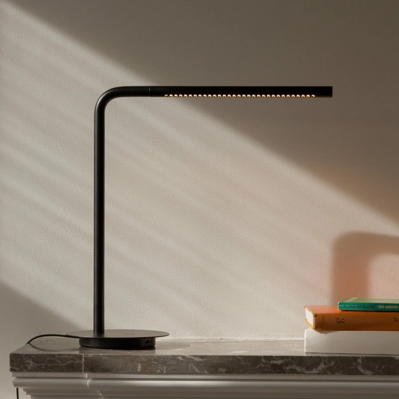 Umage Omni Lampe de Table Noire - Design Pivotant 360°