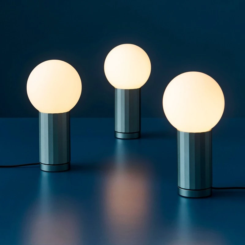 HAY Lampe à poser LED Turn On - Bleue - 20 cm