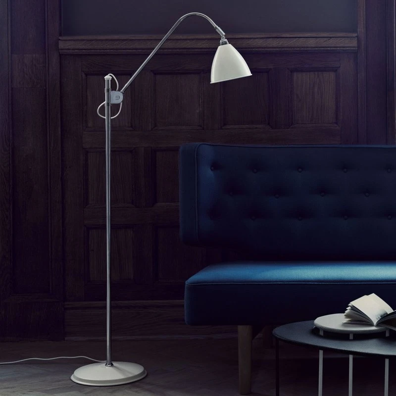 GUBI Lampadaire Bestlite BL3 Chrome et Blanc Ø16 cm