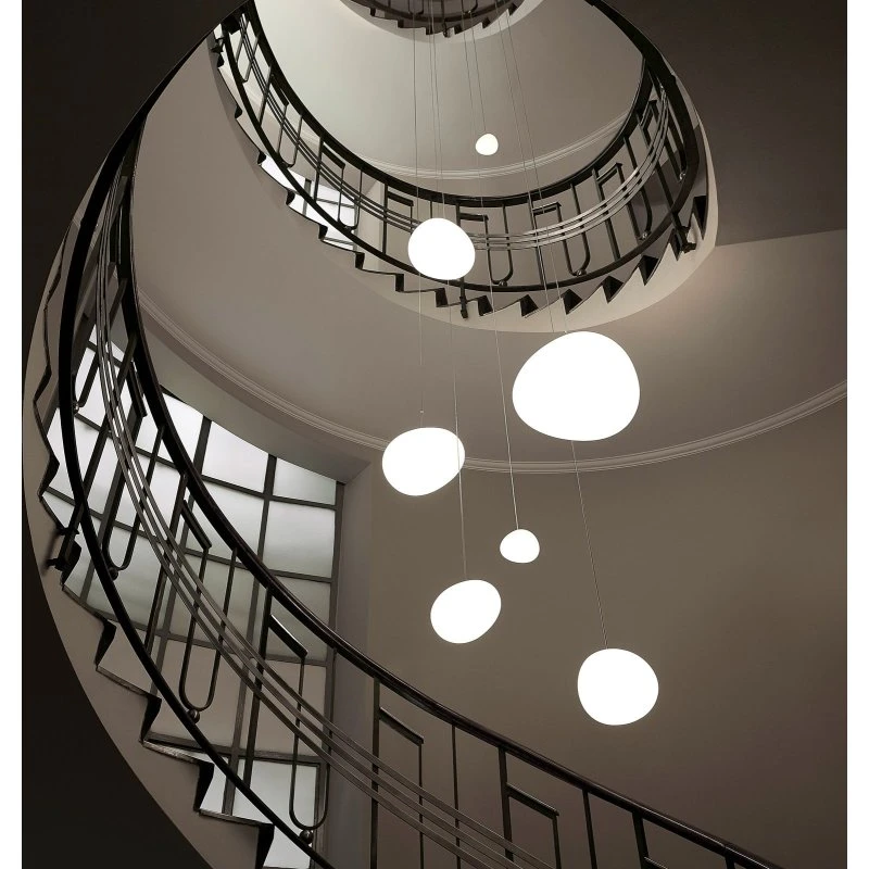 Foscarini Gregg piccola - Suspension en verre soufflé blanc