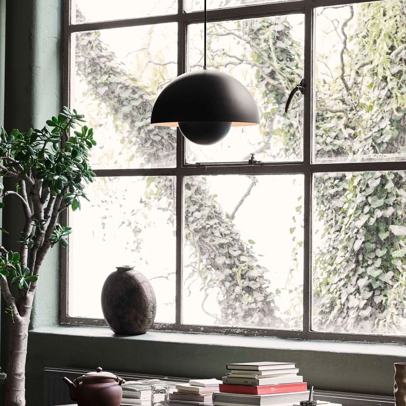 &Tradition Suspension Flowerpot VP7 Noir Mat